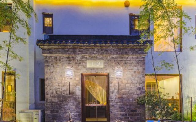 Yueshang Zen Space Homestay (Tongli Ancient Town Branch)