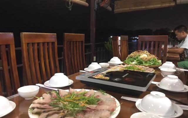 Vinh Gia Airport Lake View Hostel