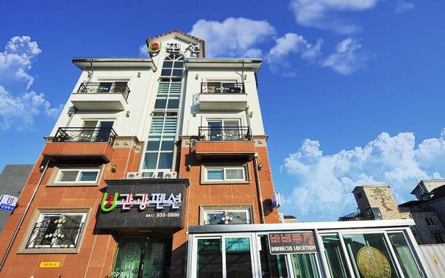 Daecheon You Too Pension Rooftop Dandok BBQ Open