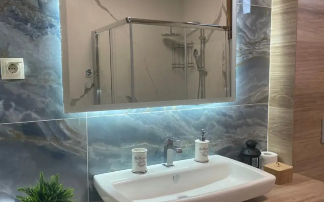 Panoramic suite