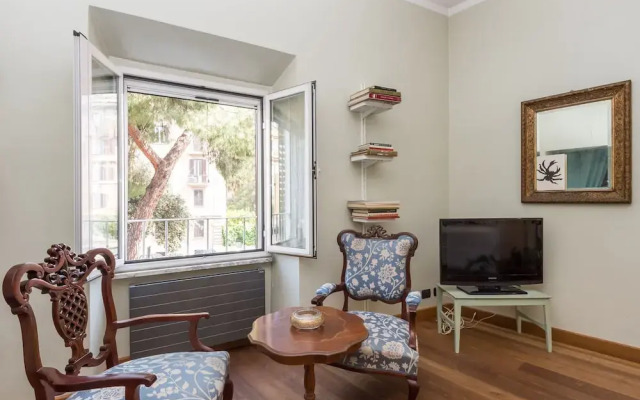 RSH Vatican Large Bright Apartment