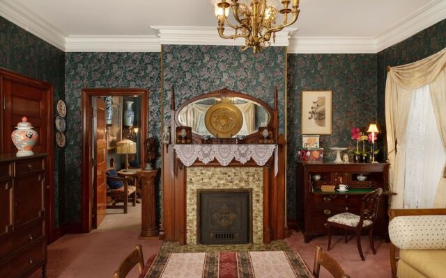 The Dempsey Manor Bed & Breakfast Inn