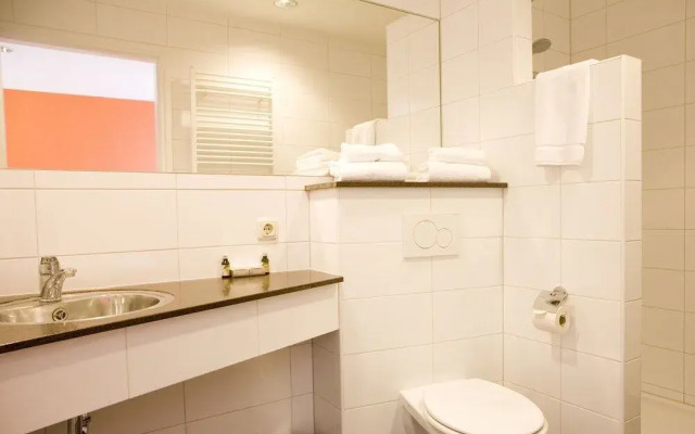 Hotel Roermond Next Door