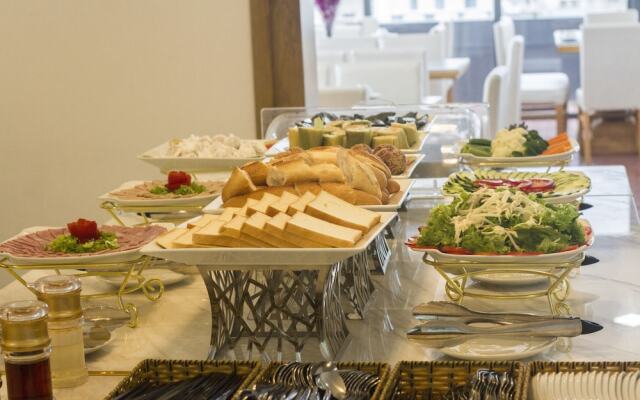 OYO 902 Anh Phuong Hotel