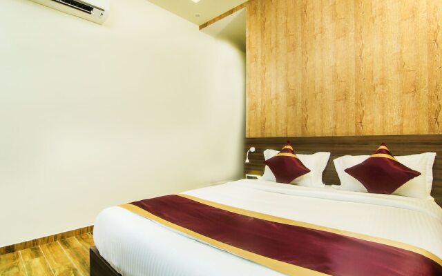 OYO 6844 Hotel Sam Inn