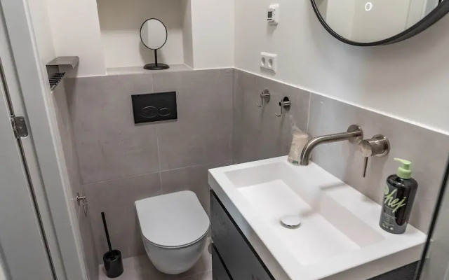 Limehome Den Haag Keizerstraat