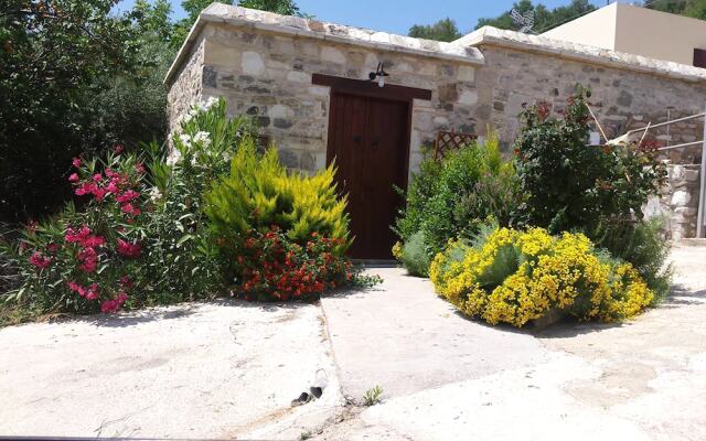 Areti Courtyard Villas