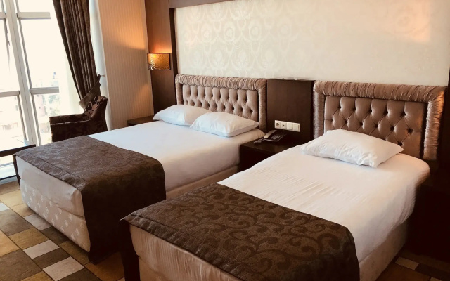 Grand Amisos Hotel