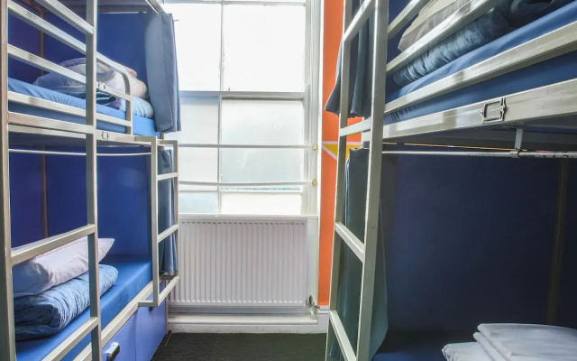 Smart Hyde Park View - Hostel