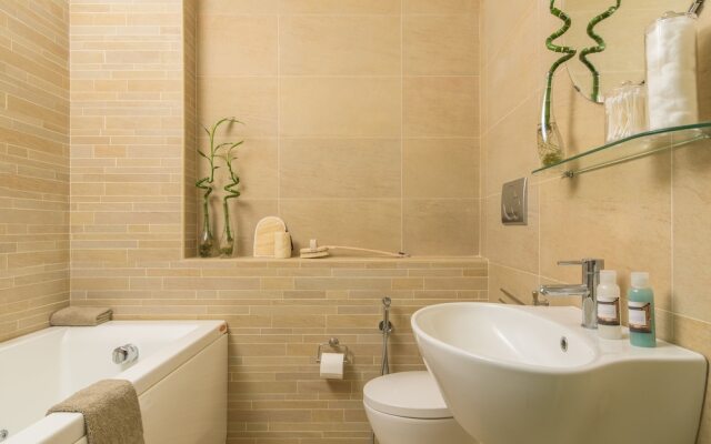 Home at Hotel - Alcuino
