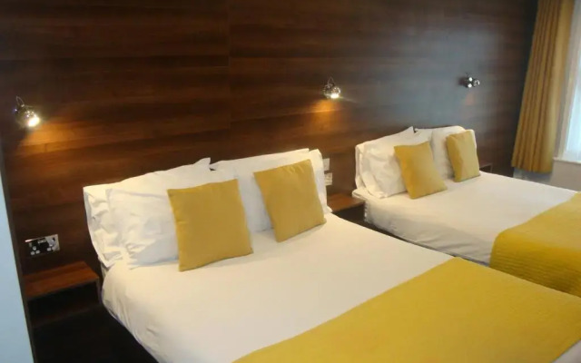 Sandhurst Hotel