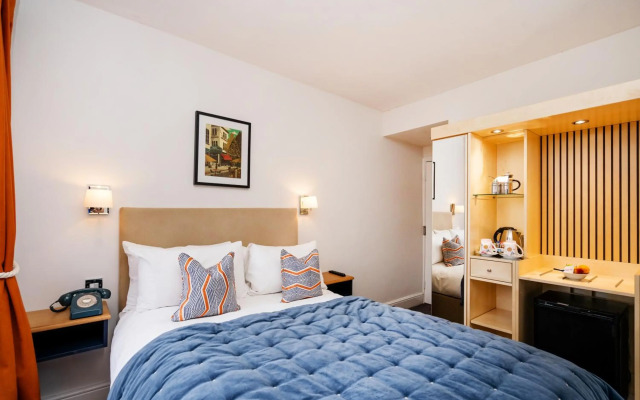 Rodney Hotel