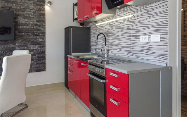 Stunning Apartment in Prizba With Wifi and 2 Bedrooms