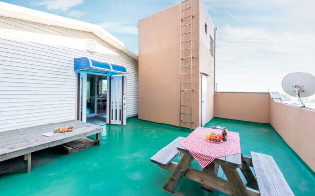 Xi Motel