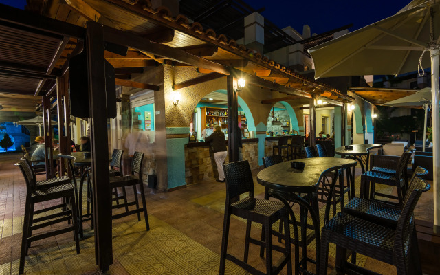 Gaia Royal Hotel
