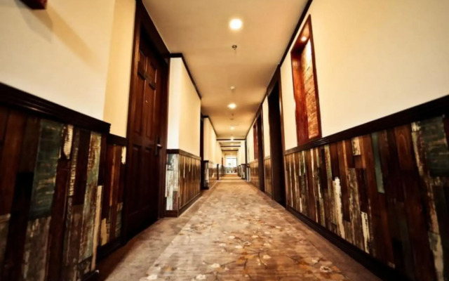 Nostalgia Hotel Beijing National Trade