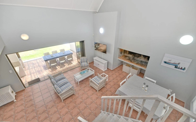 Struisbaai Holiday Home