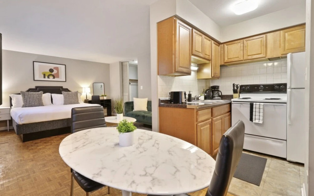 Fully Furnished Studio Apt in Lakeview
