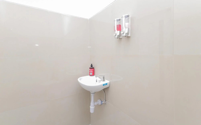 RedDoorz @ Gedangan Sidoarjo