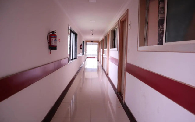 Smilestay Sri Sai ram Suites