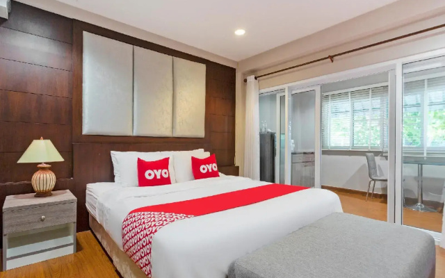 OYO 995 Blue Cafe Apartment