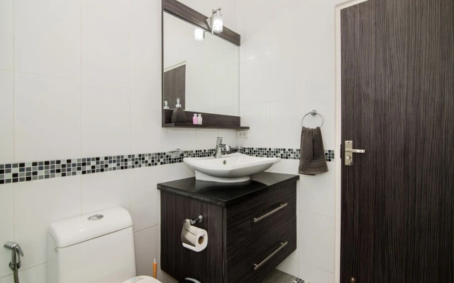 Hua Hin Pool Villa with 4 Bedrooms L50