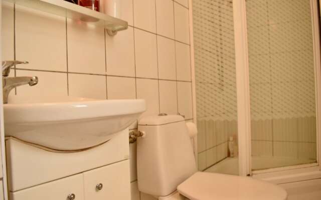 Charming Studio Apartment in Kensington