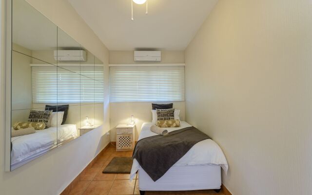 San Lameer Villa Rentals 14105