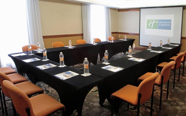 Holiday Inn Express Monterrey Galerias, an IHG Hotel