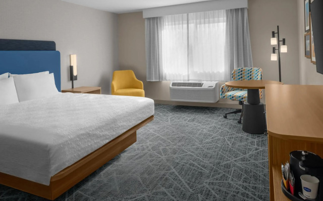 Hampton Inn by Hilton Costa Mesa Newport Beach
