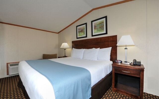 InstaLodge Hotel and Suites Cotulla