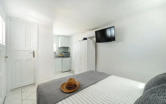 SeaView Central Suites