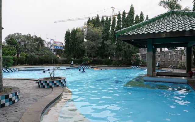 Spacious and Comfortable 2BR Puri Garden Apartment