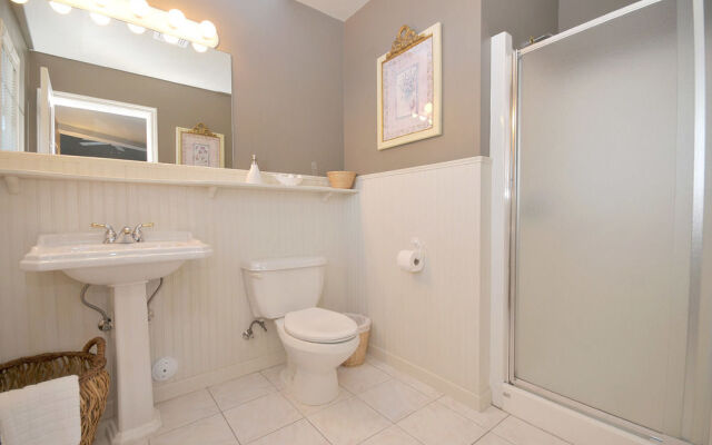 The Lodge at Weir's Beach