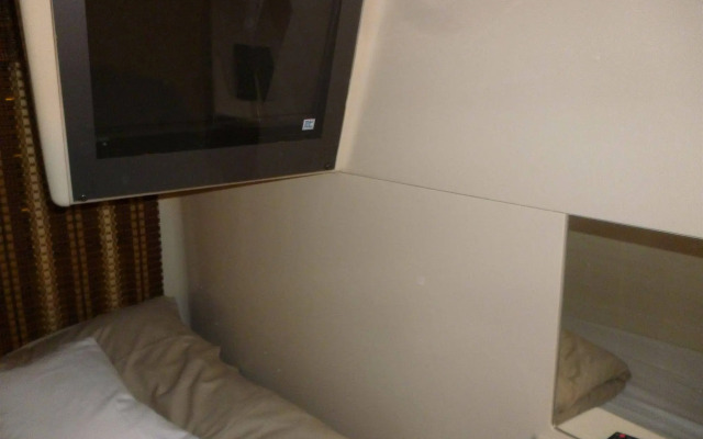 Sauna & Spa Hotel Avinel Fukuoka - Caters to Men
