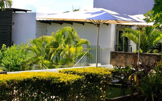 Plage Bleue Beachfront Apartments