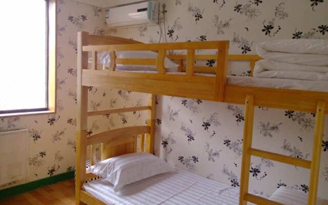 Jia Ting International Youth Hotel