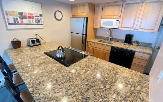 #207 Vail International