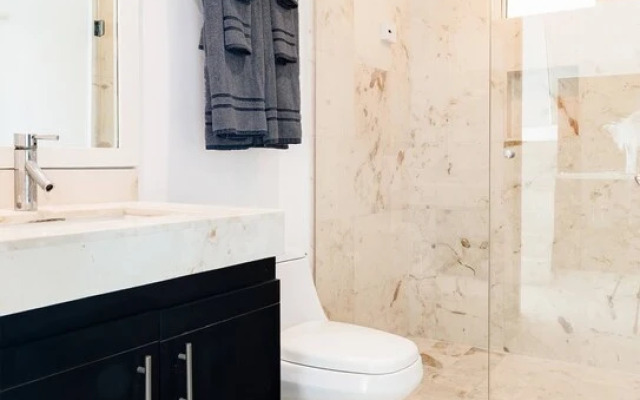 Elements Penthouse 22 4 Bedroom Condo by RedAwning