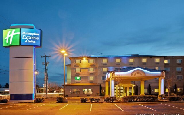 Holiday Inn Express and Suites North Seattle