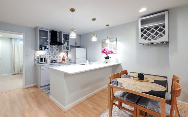 Cozy Herndon Home Near Wineries!