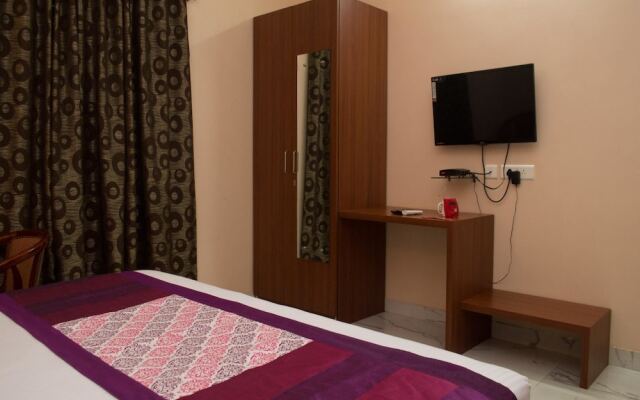 OYO 2371 Hotel The Room