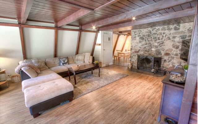 Tahoe Chalet by Lake Tahoe Accommodations