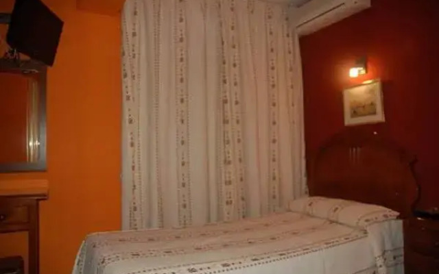 Hostal Residencia Castilla