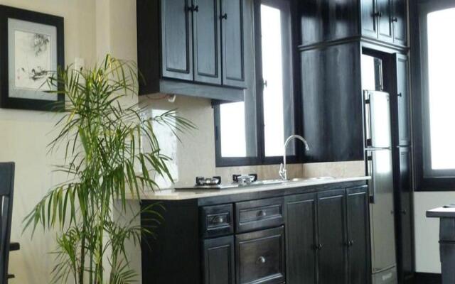 Hamilton Oceanview Villa