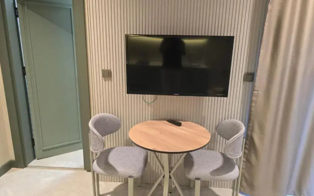 Meyde Plus Suites