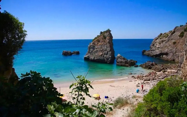 Oceanview Duplex shared Pool & Beach Sesimbra