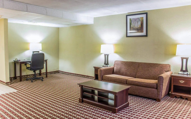 Quality Inn & Suites Fayetteville