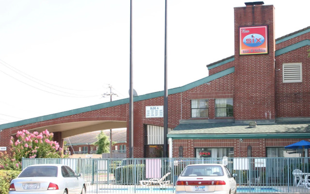 Motel 6 Houston, TX - Brookhollow