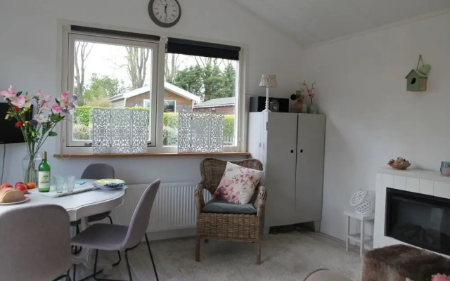 Rustic Bungalow in North Holland near Forest